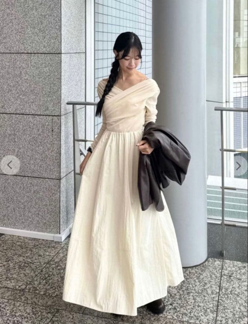 ココディール　ベロアドッキングワンピース　アイボリー COCODEAL 未使用