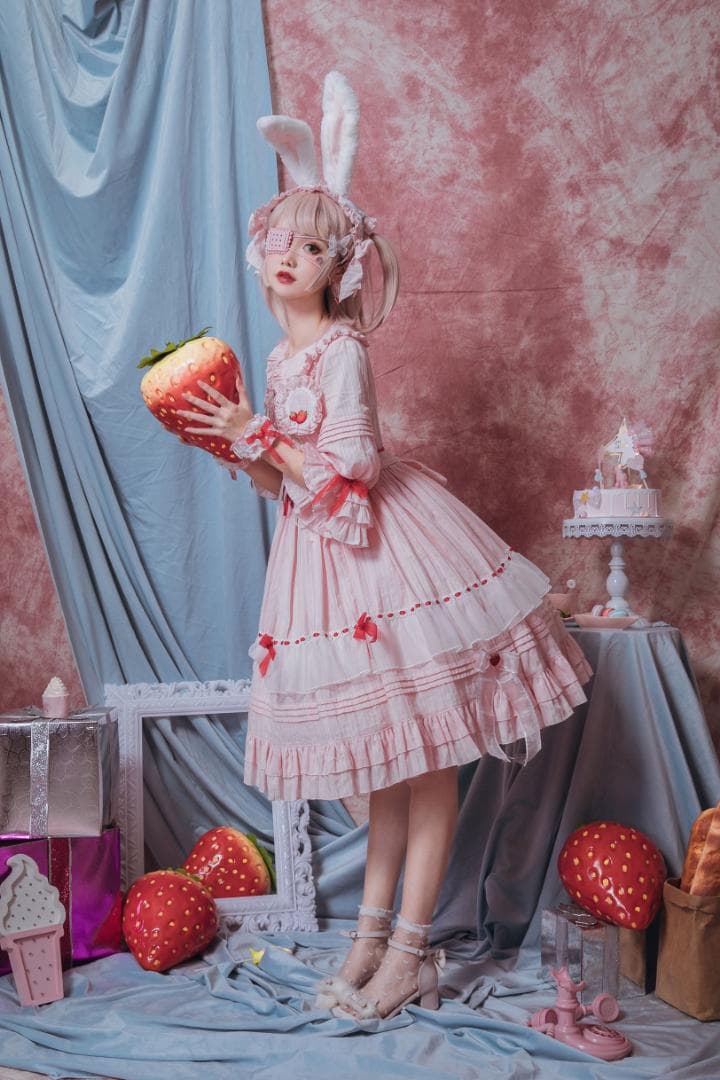 ロリータドレス＋いちご少女＋ワンピース＋エプロン＋アイマスク＋バッジ