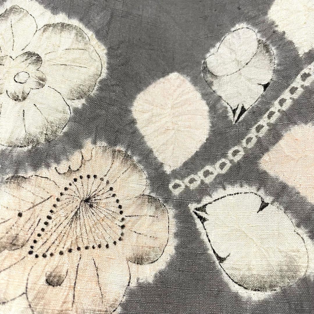 ⭐️ 西洞院辻が花　絞りの紬着物⭐️大脇一心　落款　作家物　グレー×白×薄ピンク