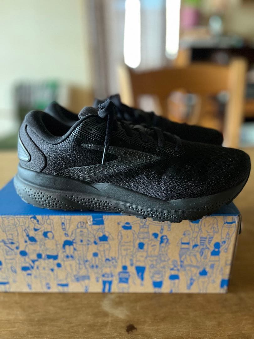 再お値下げ‼️BROOKSブルックス　ゴースト　ワイドサイズ　２５.５センチ