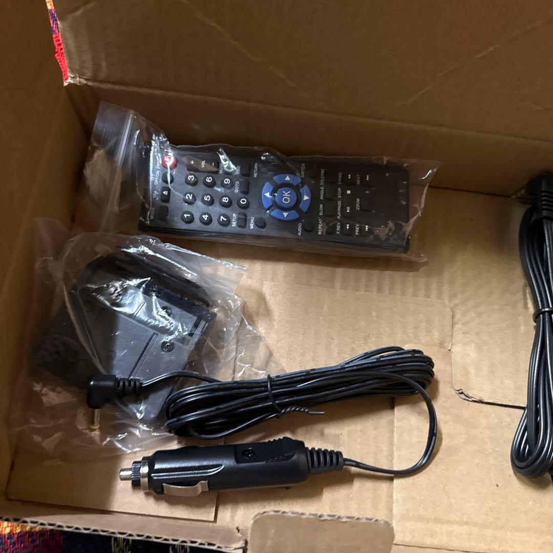 NAVISKAUTO ヘッドレストモニター スロットインタイプ HDMI入力