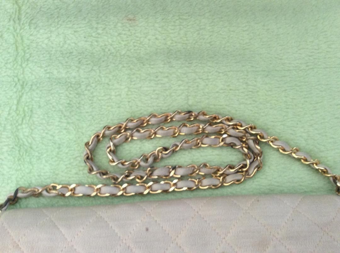 54.CHANEL ショルダーバッグ マトラッセ　チェーンショルダー　Ｇ金具