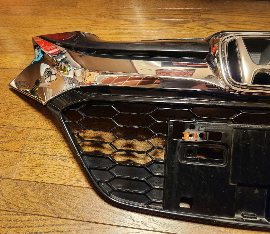 希少 ホンダ ヴェゼル 純正オプションフロン トグリル