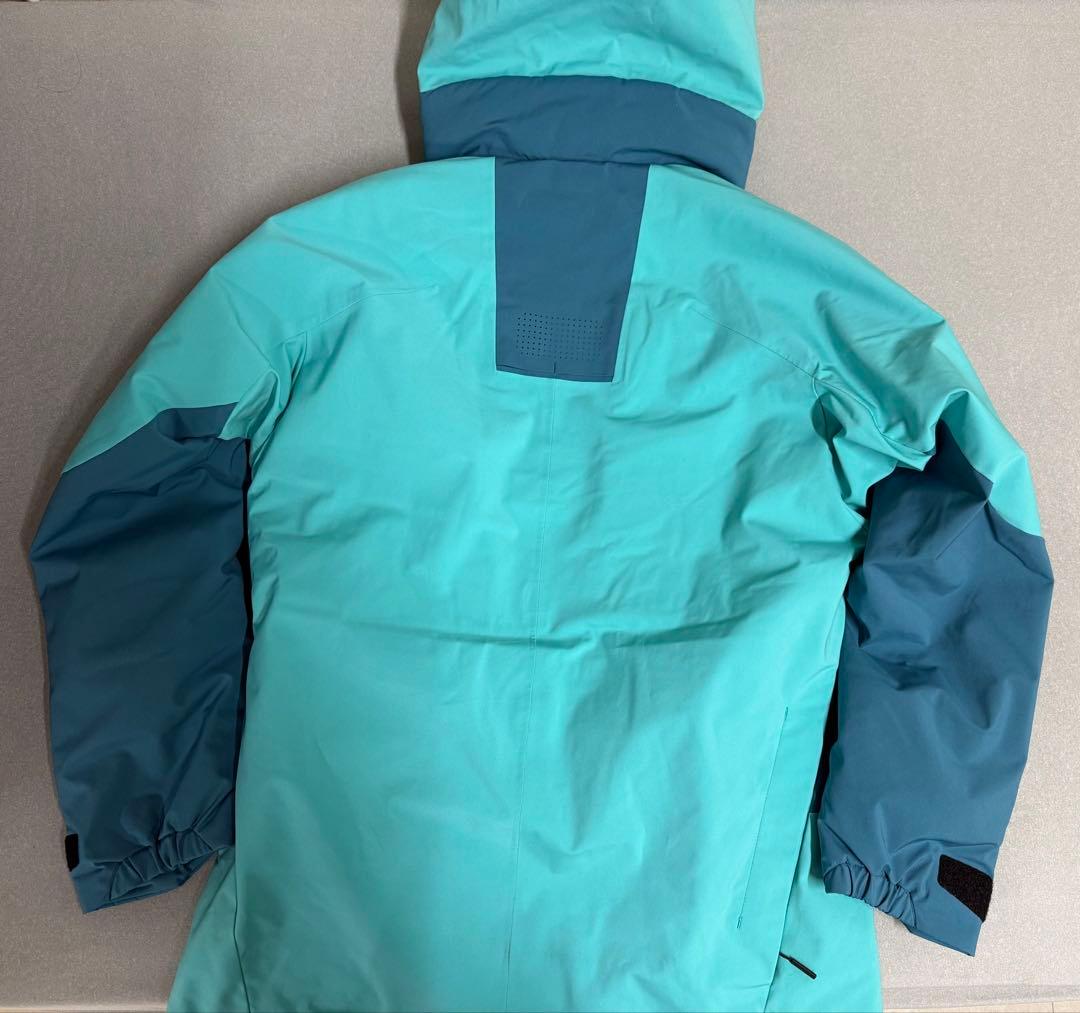 デサント スキーウェア上下　Mサイズ 2024モデル