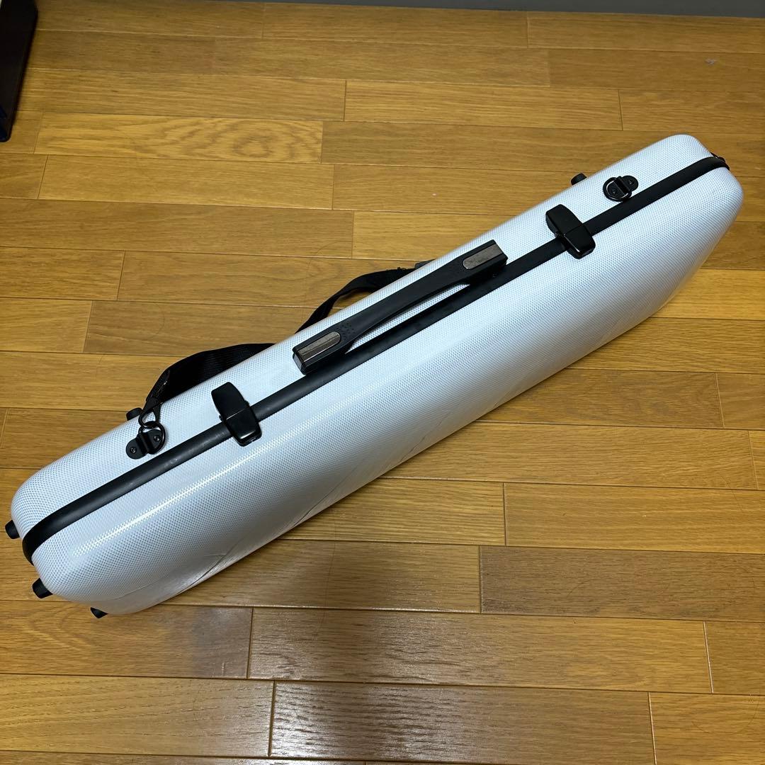 バイオリンケース　カーボンファイバー