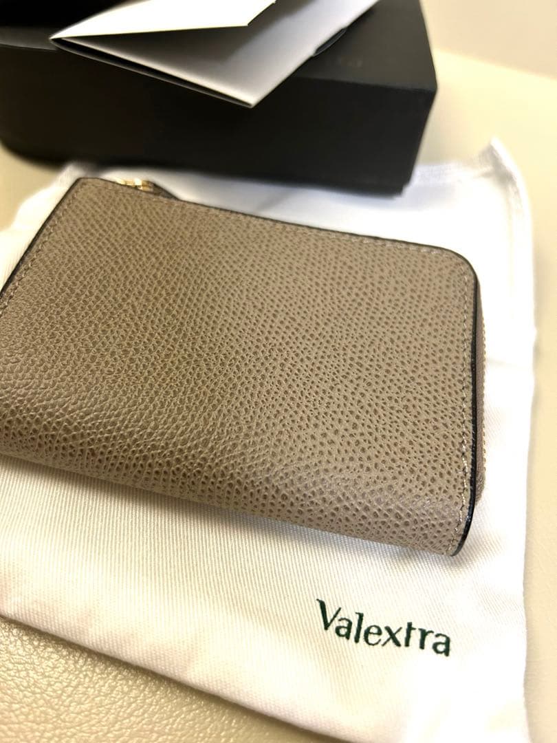 未使用 定価7万円 Valextra キーケース