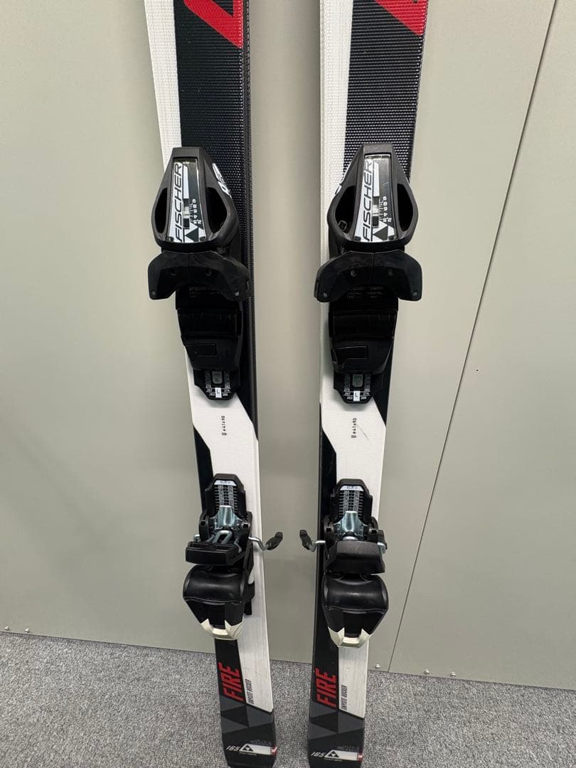 フィッシャー　スキー板　CRUZAR FIRE 165cm ストック付き