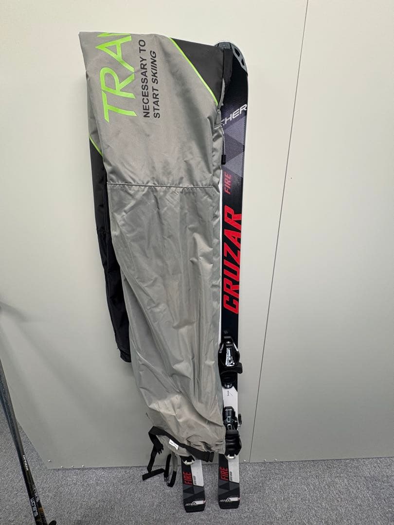 フィッシャー　スキー板　CRUZAR FIRE 165cm ストック付き