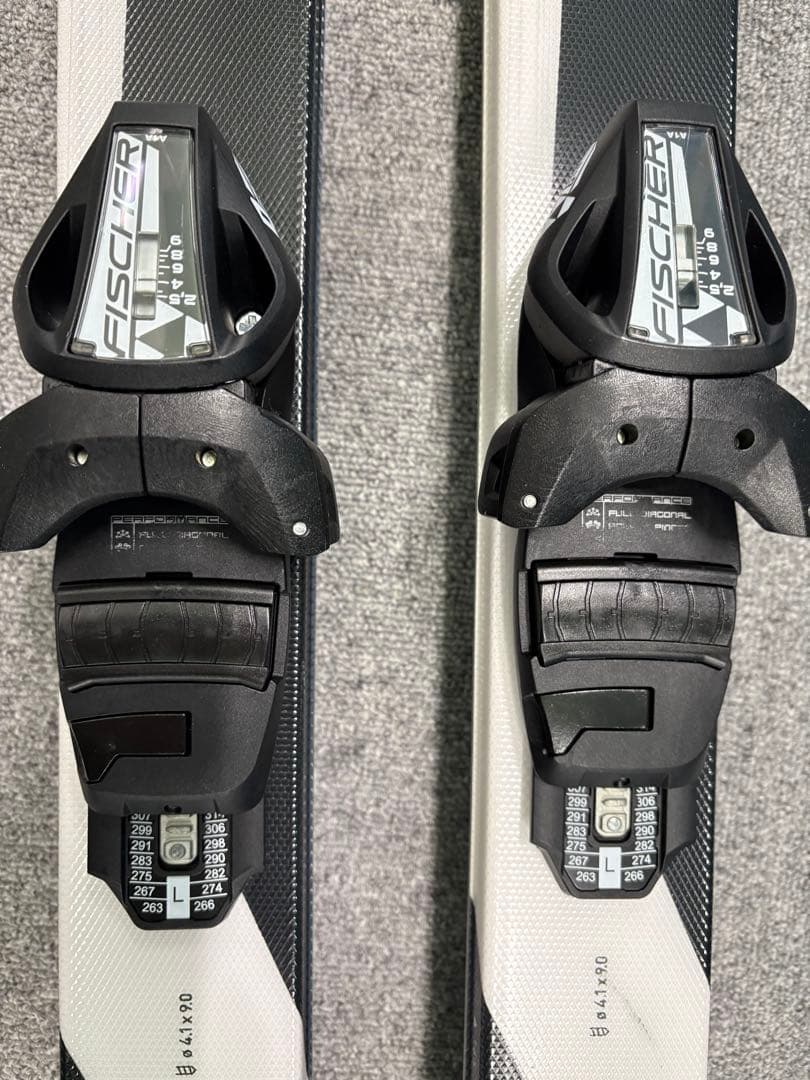 フィッシャー　スキー板　CRUZAR FIRE 165cm ストック付き