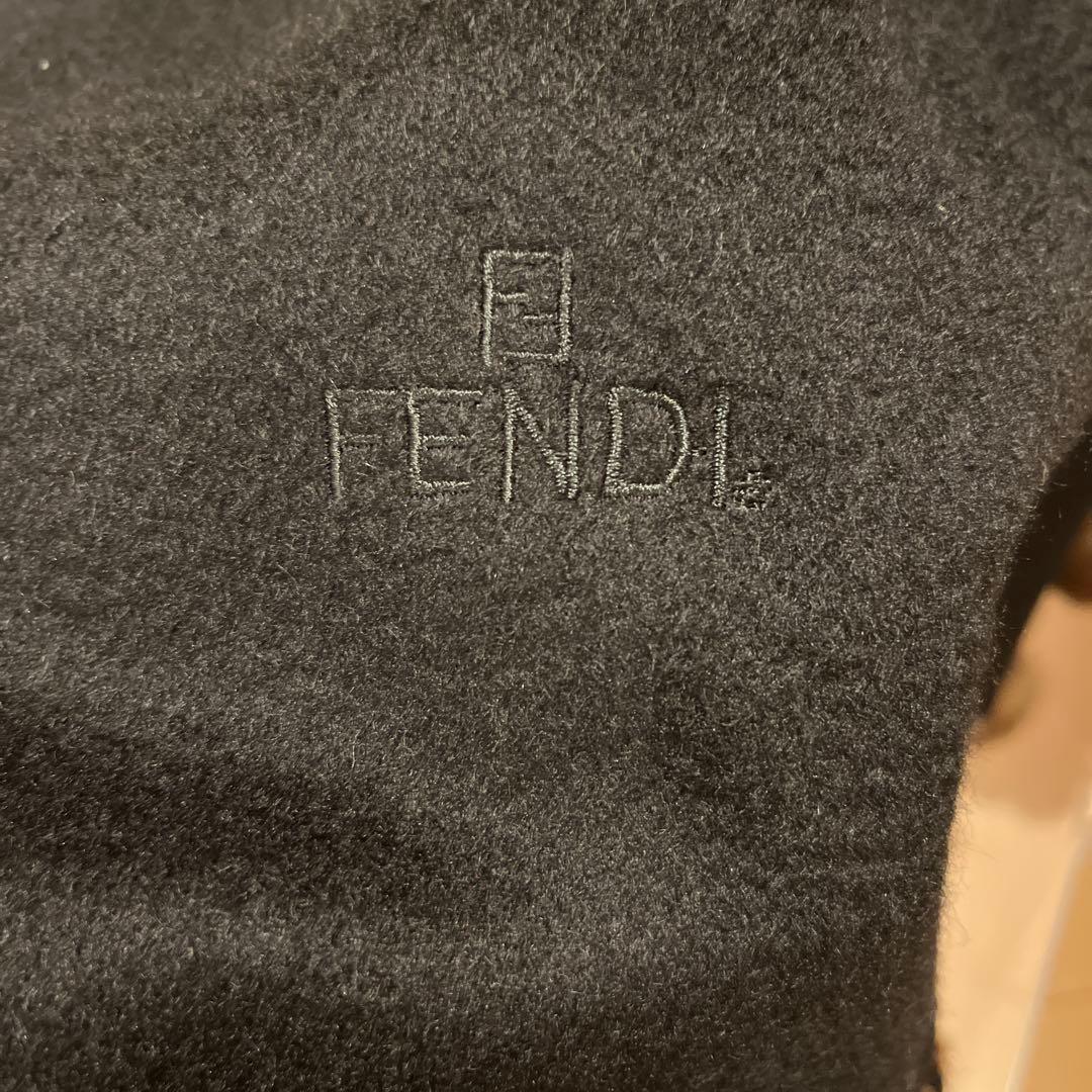 希少　✨FENDI カシミア大判ファーつきストール✨