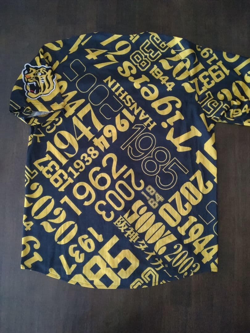 ☆プロフ内ユニホーム販売中☆ 阪神タイガースユニホーム デザインユニホーム