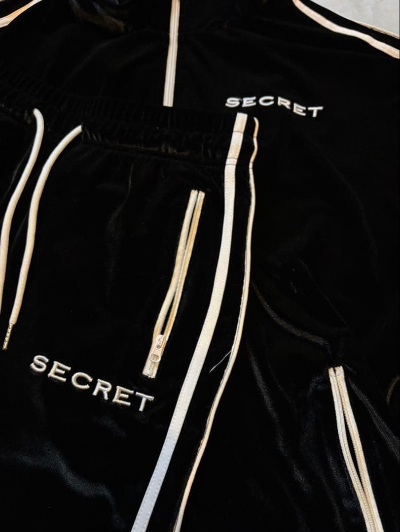 Secret ベロア セットアップ Tsub_asa