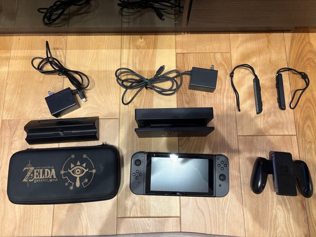 Nintendo Switch グレー 本体 充実の付属品