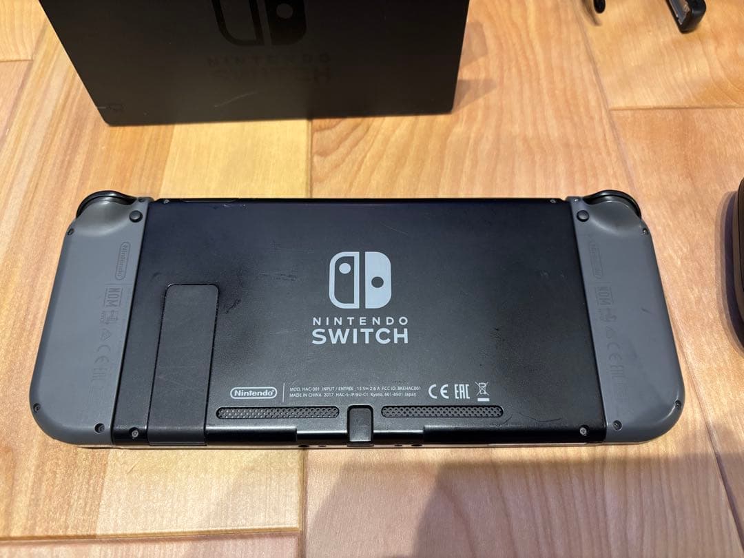 Nintendo Switch グレー 本体 充実の付属品