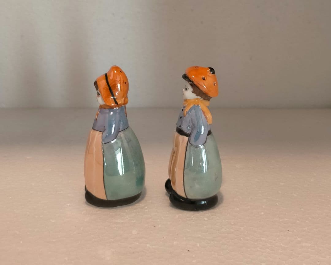 オールドノリタケ　ラスター彩　オランダ少年少女