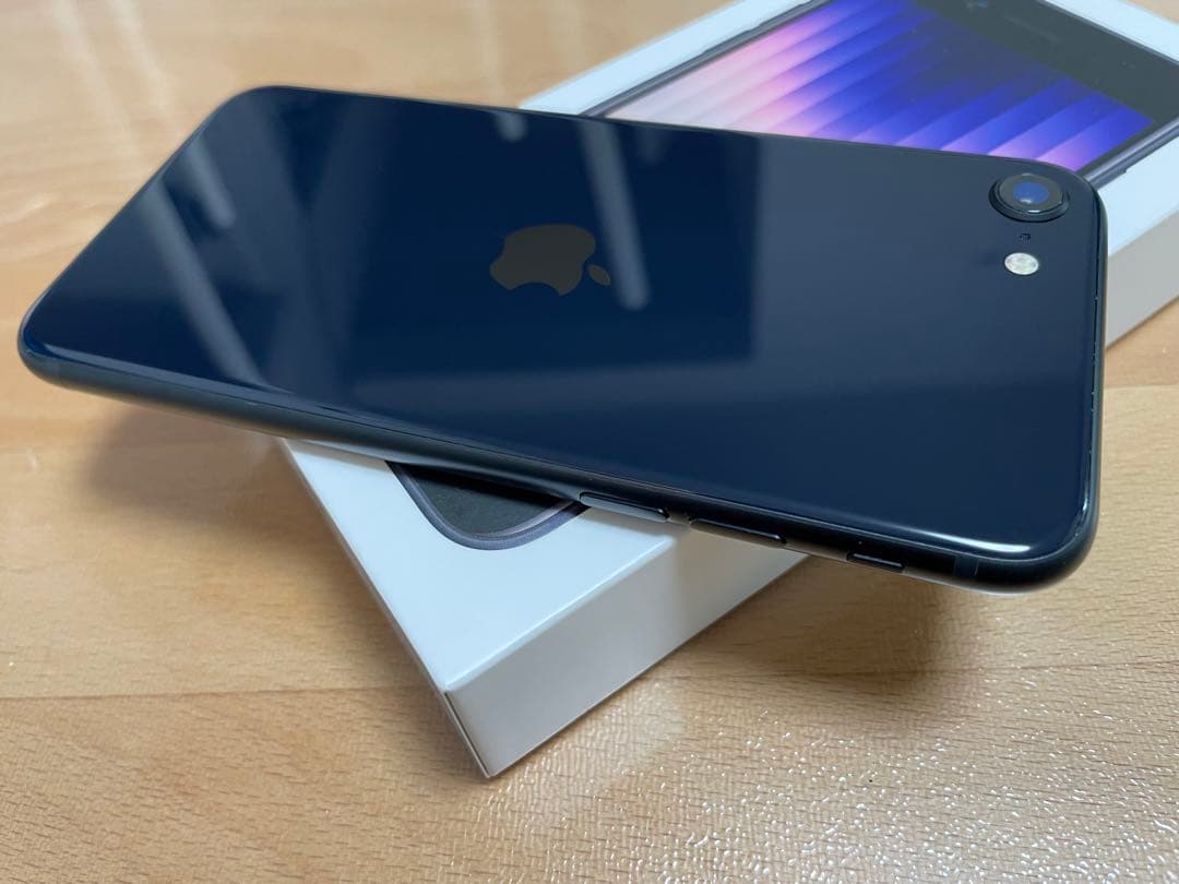 iPhoneSE 第3世代 本体 64gb iPhone SE se3 ブラック