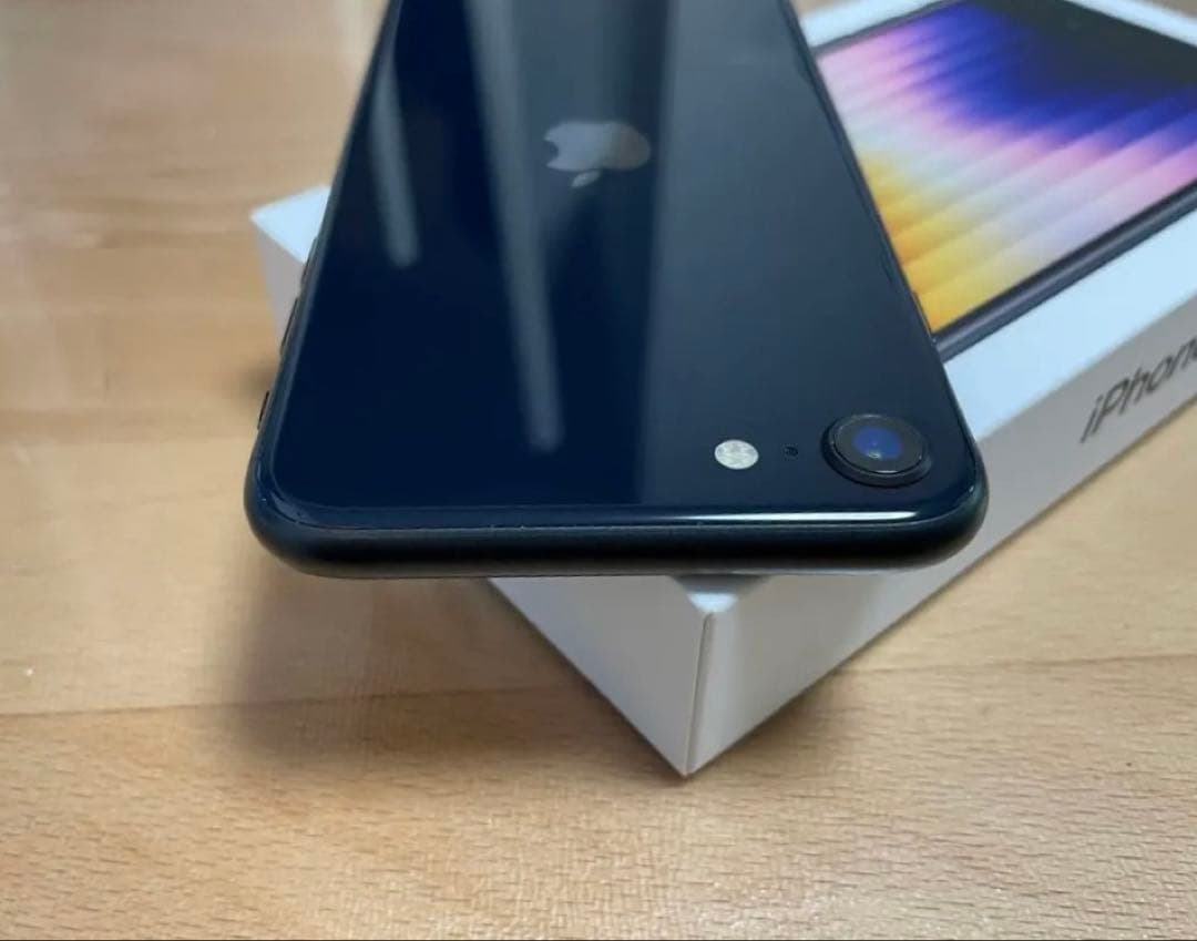 iPhoneSE 第3世代 本体 64gb iPhone SE se3 ブラック