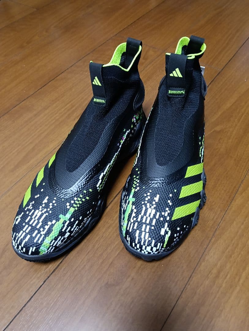 コードカオス　レースレス　アディダス