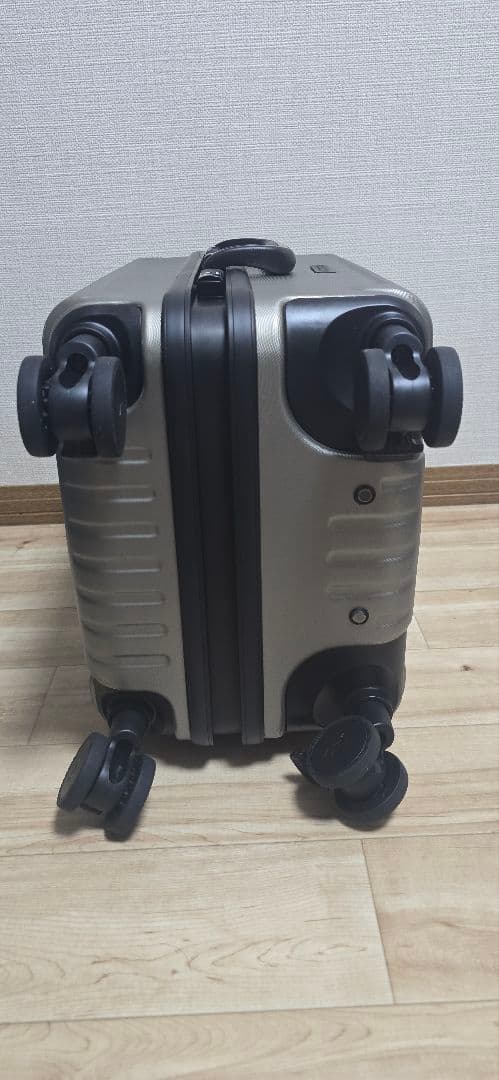 新品　美品　MAIMO　キャリーケース　スチールグレー