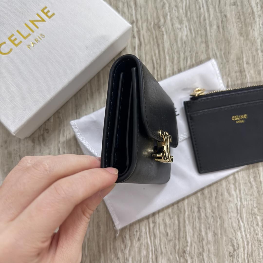 美品ノベルティ　三つ折財布