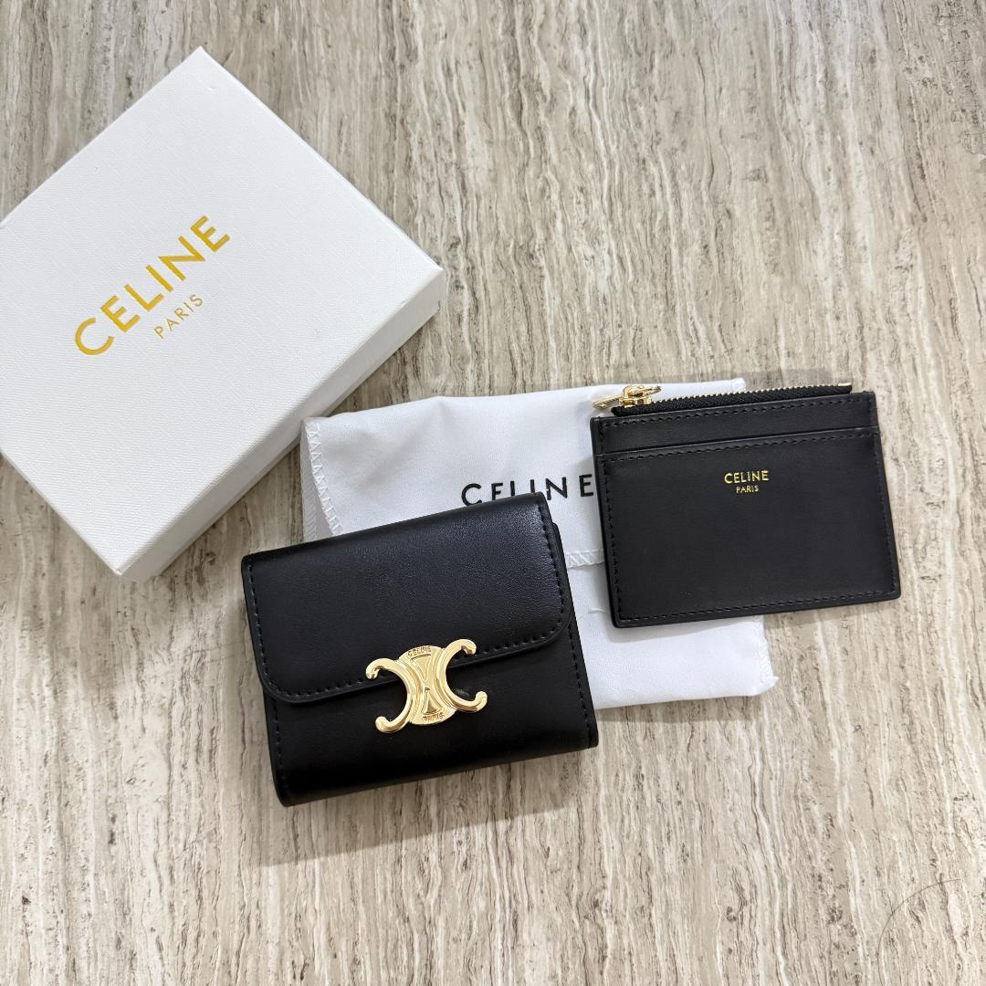 美品ノベルティ　三つ折財布