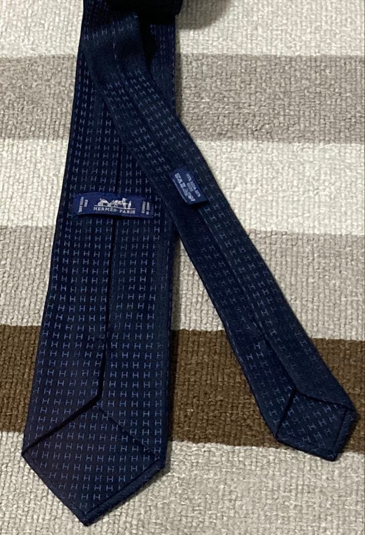 HERMES エルメス　ネクタイ　ファソネ　H柄　ジャガード　ネイビー