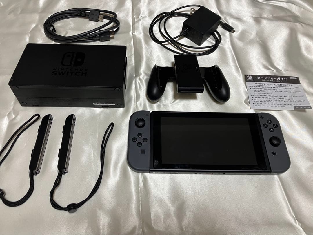 Switch Nintendo Switch 本体　グレー
