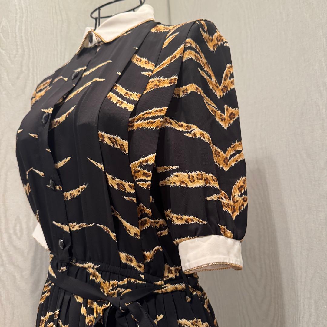 伊太利屋　レオパード柄　プリーツ　ワンピース