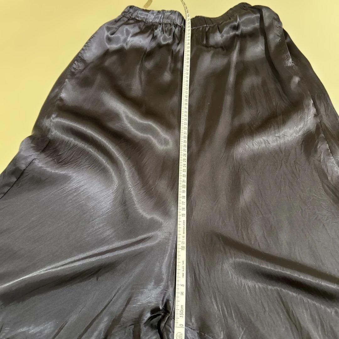 【コム デ ギャルソン】黒サテン サルエルパンMサイズ　レディース