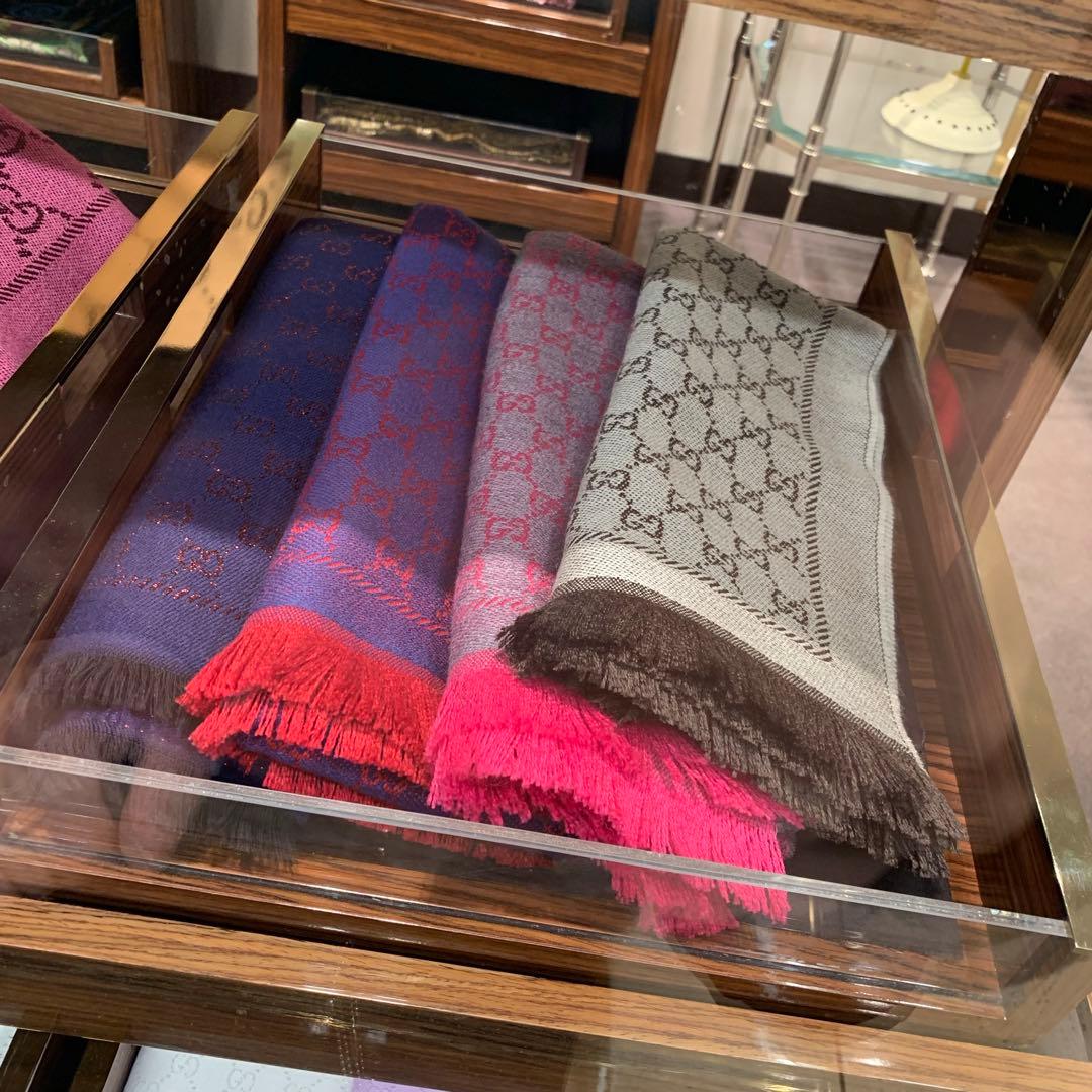 2025年購入大判新品✨GUCCIマフラー❗️箱紙袋セット❗️グッチマフラー