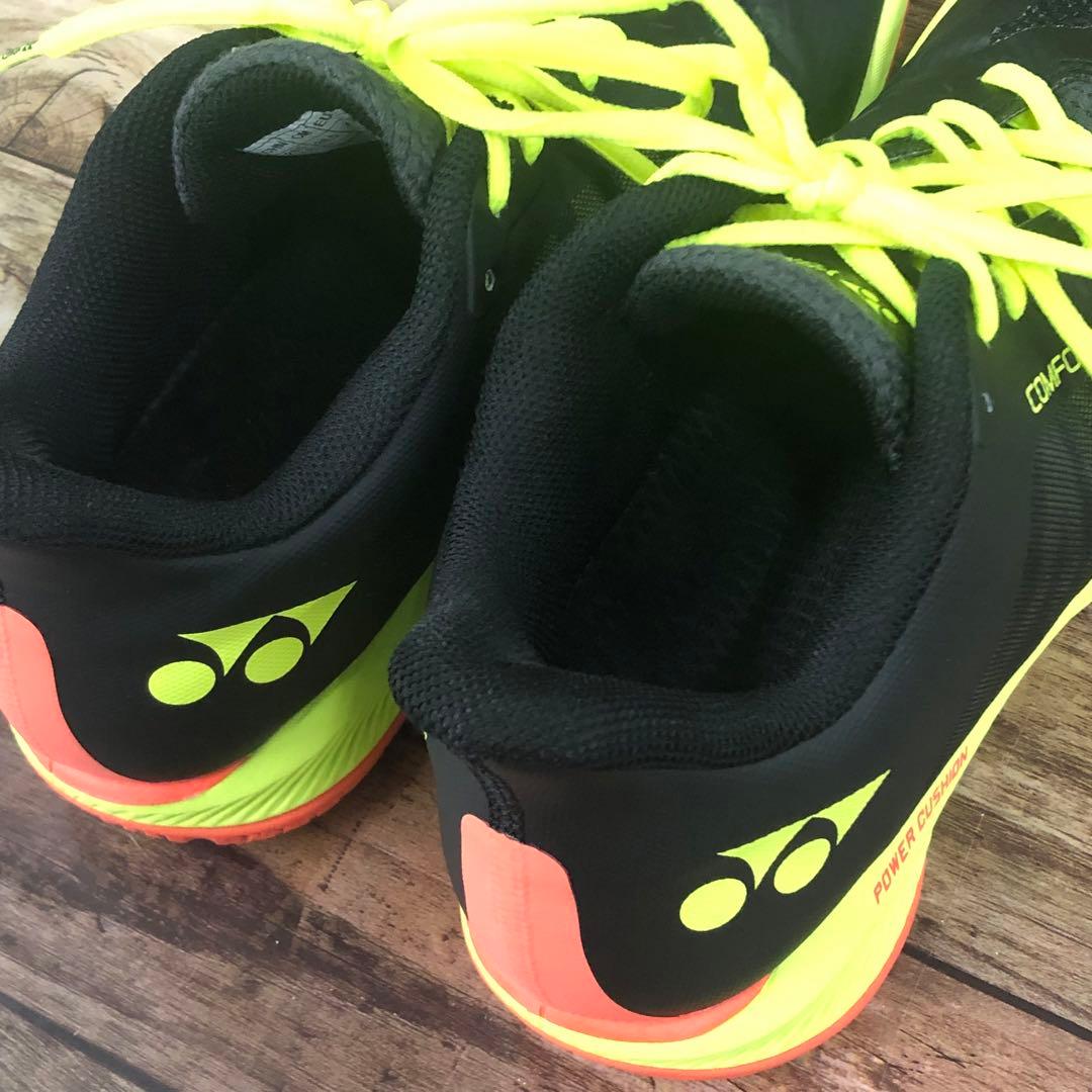 【美品】YONEX バドミントンシューズ SHBCFZ3 26.5CM