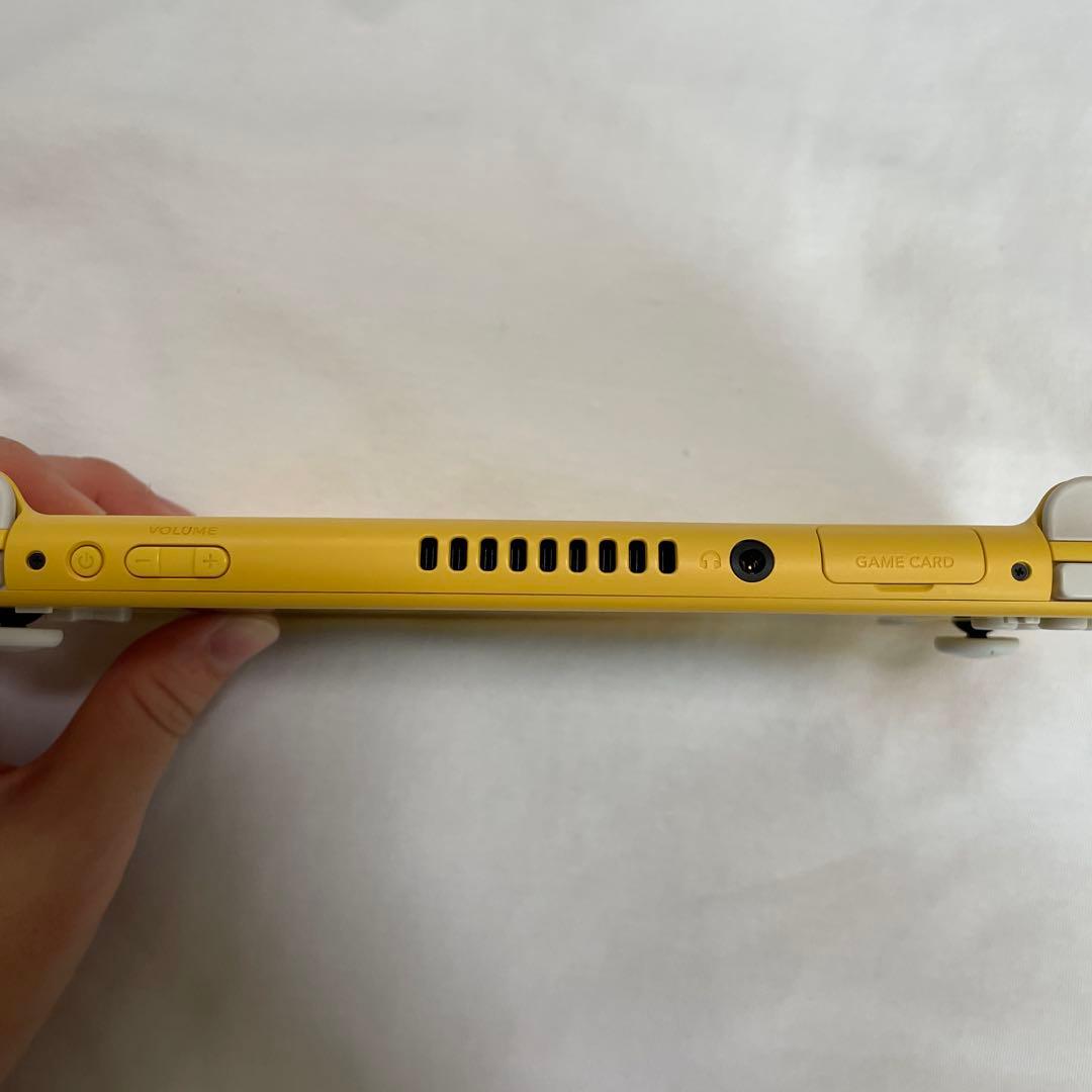Nintendo Switch Lite イエロー　SDカード、充電付き　箱無し