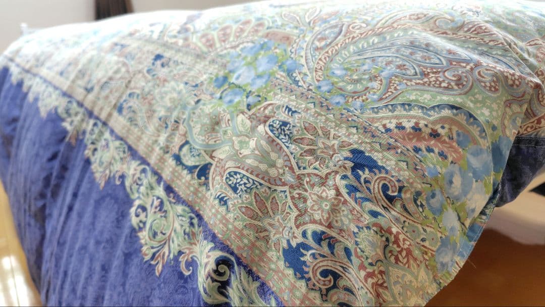 【富士新幸(株)】羽毛掛けふとん　ダブルサイズ　二層式　ツインキルト