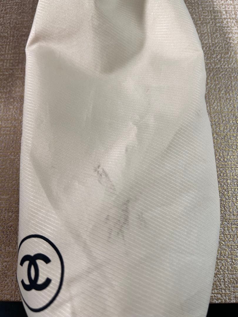 美品！CHANEL 折りたたみ傘 カメリア　ホワイト