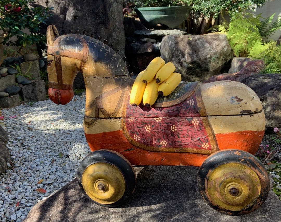 おもちゃの木馬　ヴィンテージ　アート　アンティーク風　古美術　インド　サーカス