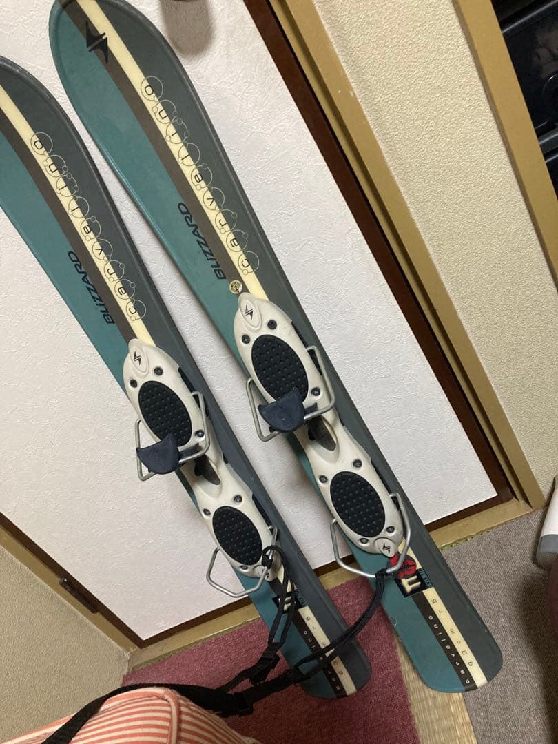 スキー靴.ショートスキーセット 、ゴーグルとハードケース