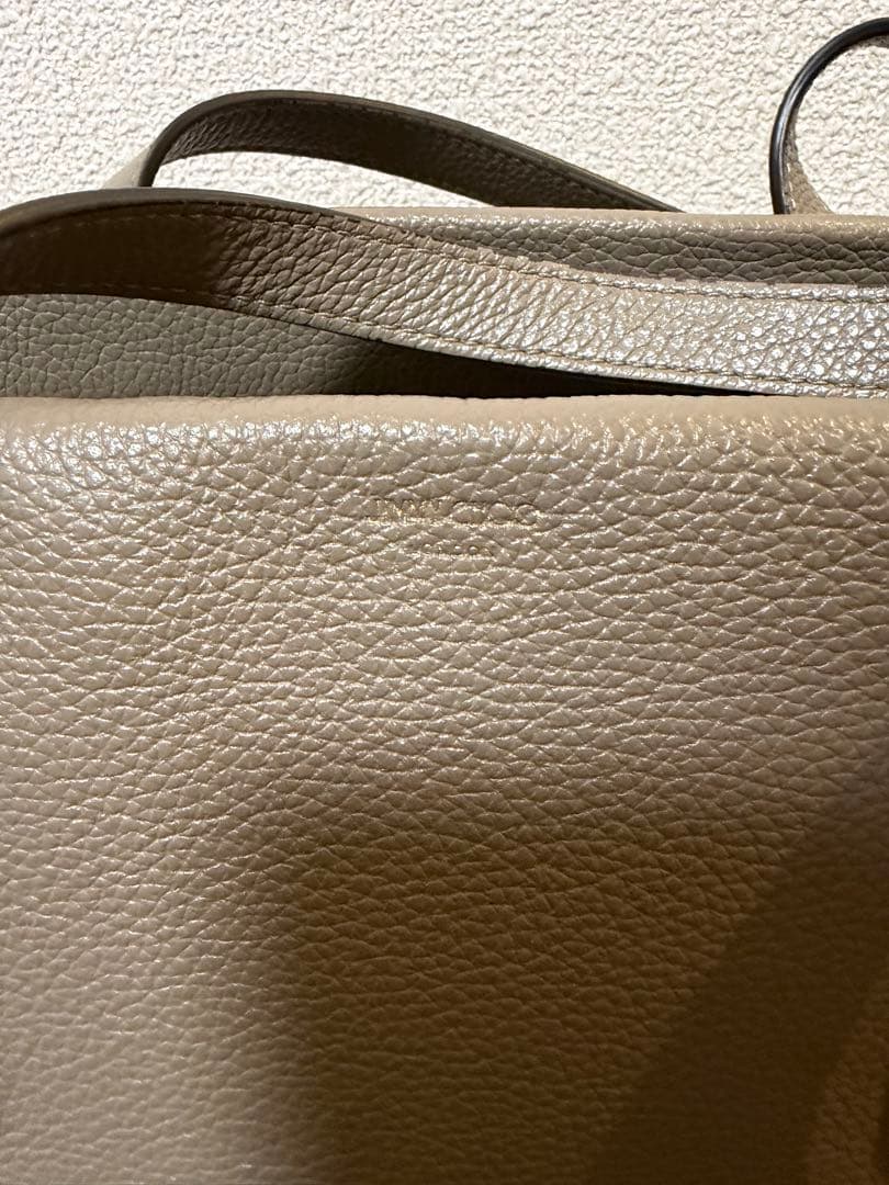 ジミーチュウ　トートバッグ