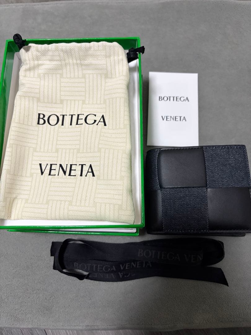 ※年末年始価格※ ボッテガヴェネタ　パース付き二つ折りウォレット
