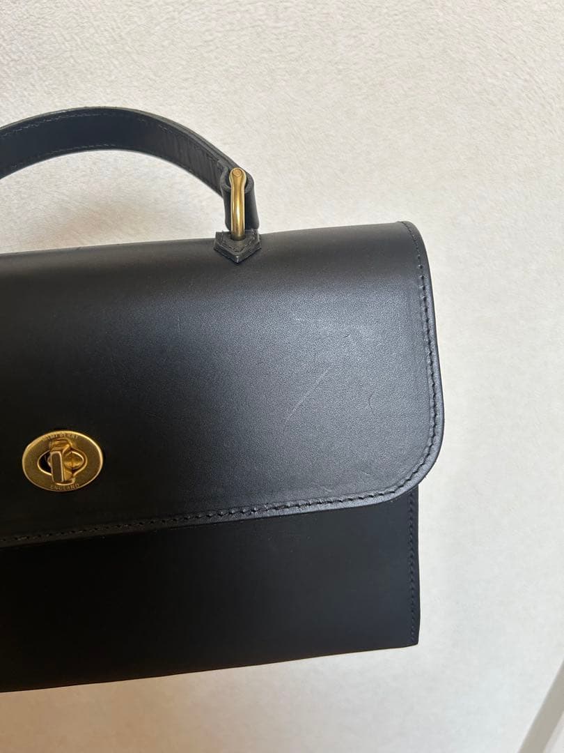 mimi berry ミミベリー　HEBE