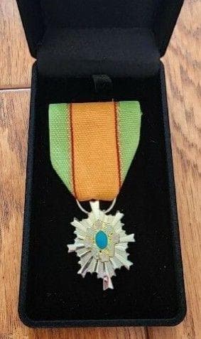 第5級防衛功労章操縦無事故、募集功労等、箱は簡易箱