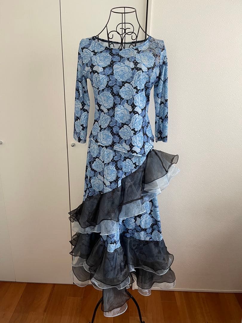 美品❣️ ✨レイリーナ　社交ダンス　 セットアップ　パーティードレス✨