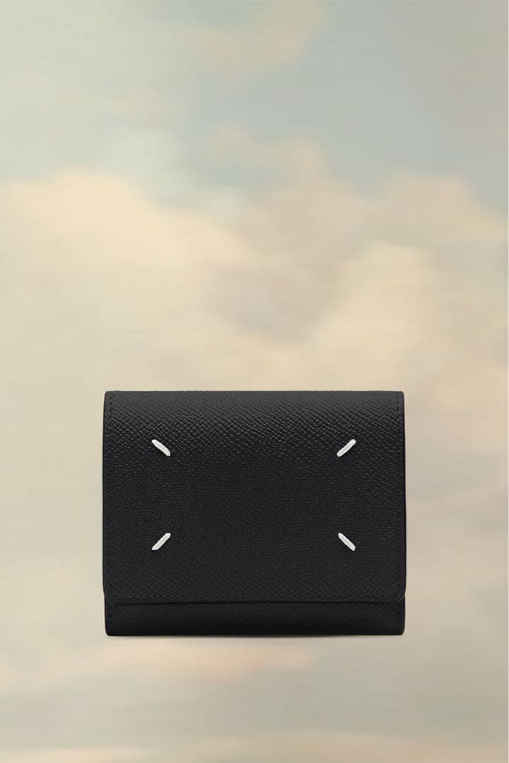 メゾン　マルジェラ　ブラックレザー 三つ折り財布