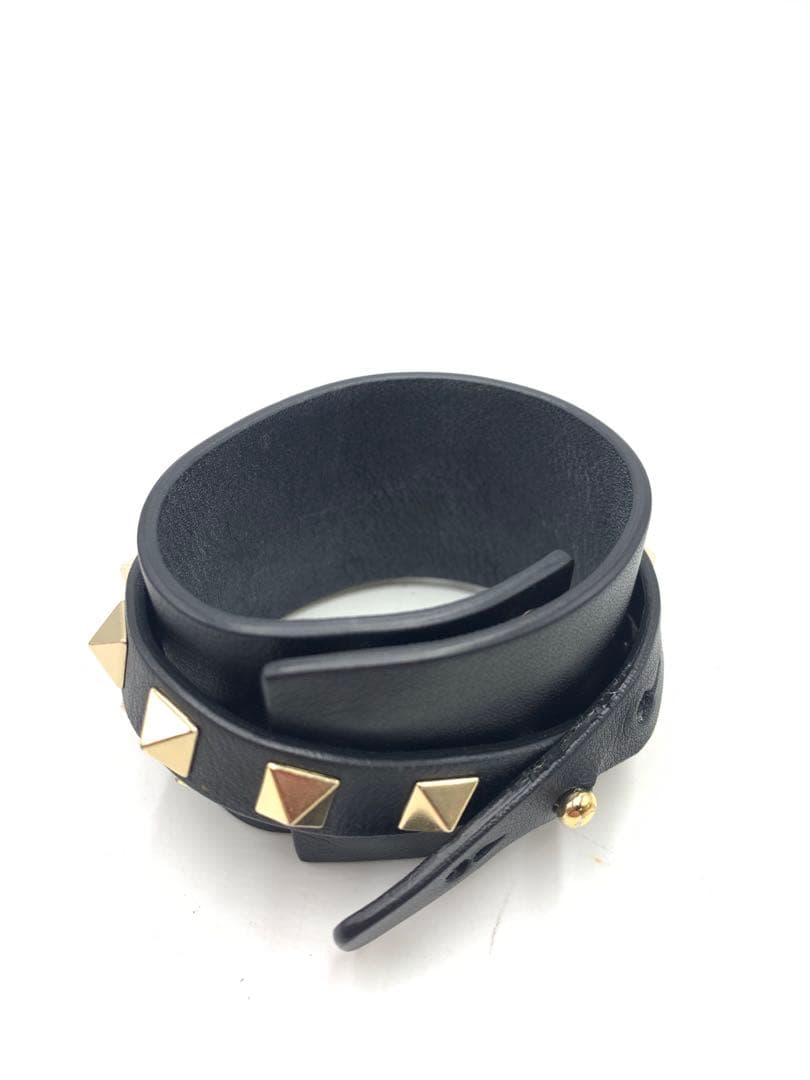 ヴァレンティノガラヴァーニ　ブランド　ブラック　スタッズバングル　ブレスレット