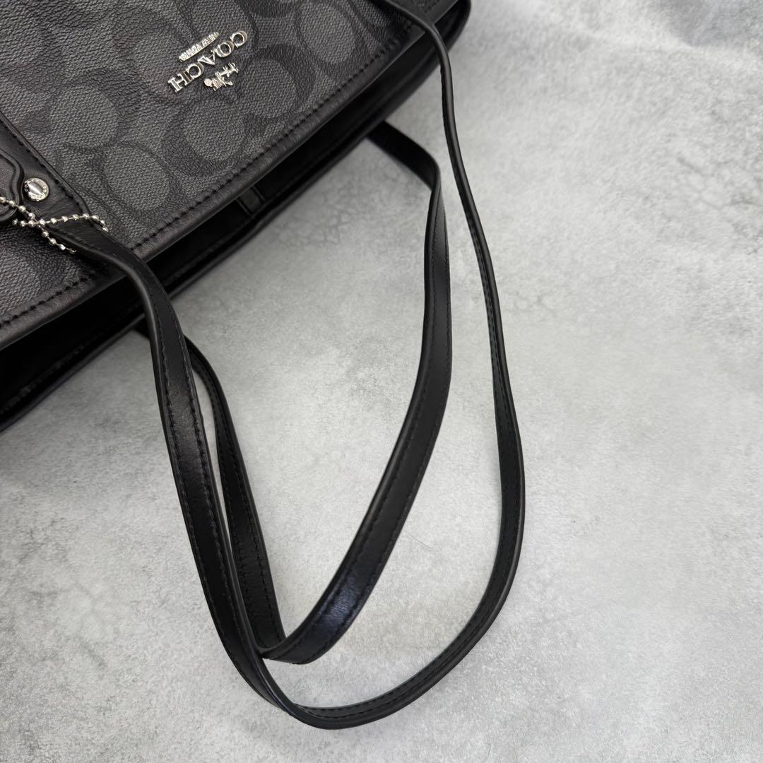 【良品】COACH コーチ トートバッグ PVC ブラック 肩掛け シグネチャー