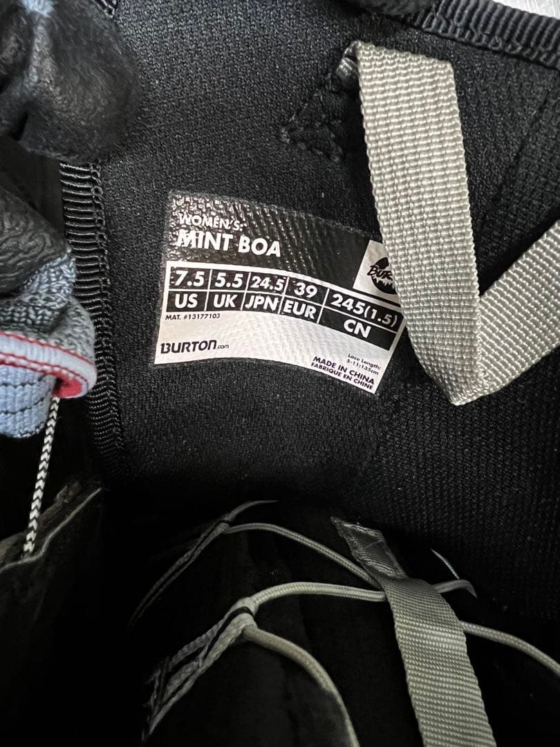 BURTON Mint ブラック スノーボードブーツ 女性用 24.5