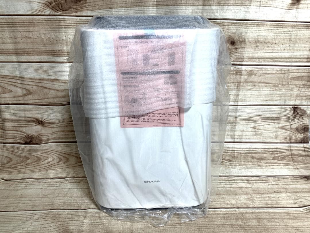 シャープ 未使用品 18畳 プラズマクラスター加湿空気清浄機 KC-F40-W