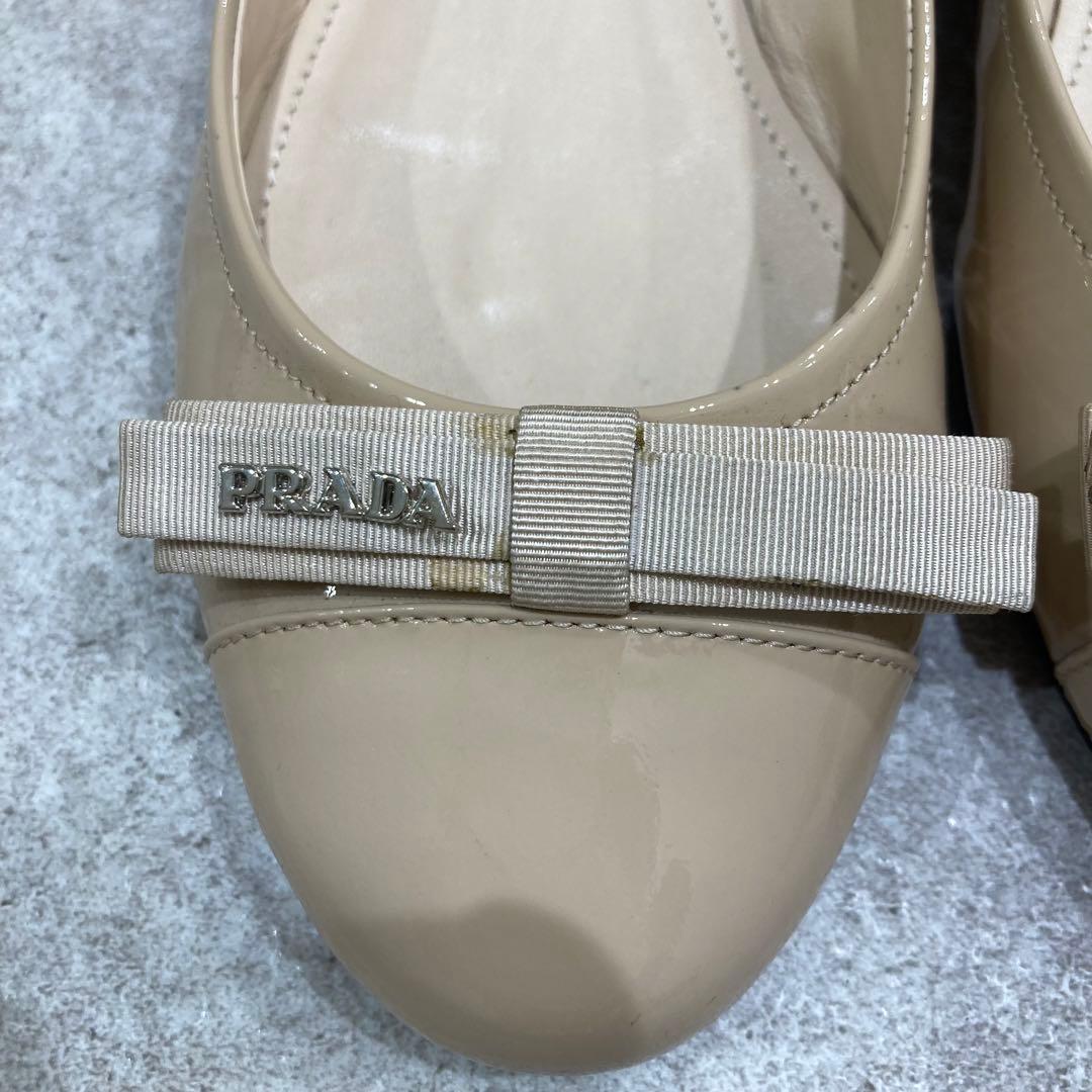 ⭐︎箱ケアカード付属　美品　プラダ　フラットシューズ　ベージュ　エナメル