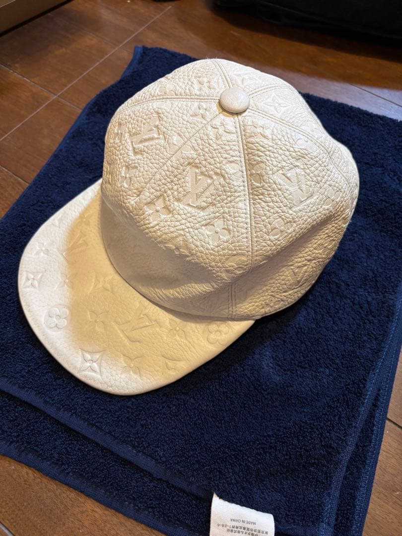 Louis Vuitton ホワイトキャスケット