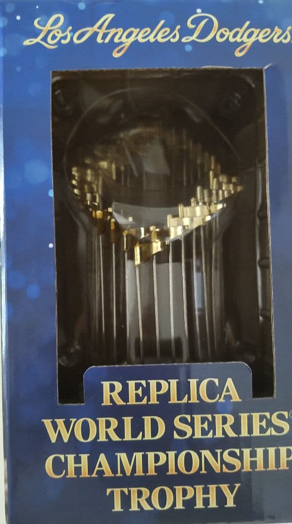 ロサンゼルス　ドジャース　ワールドシリーズ優勝トロフィー　レプリカ