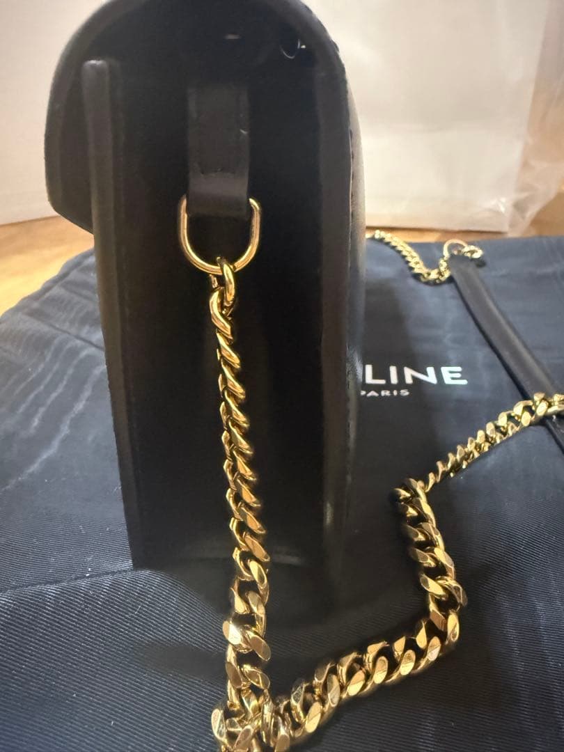 LINE セリーヌ トリオンフ チェーンウォレット ブラック 黒